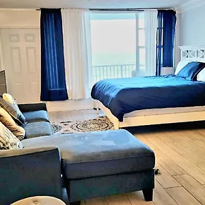Direct Oceanfront With Balcony Daytona Beach